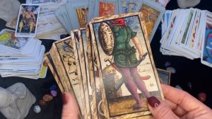 Почему стоит купить ещё одну колоду карт Таро?