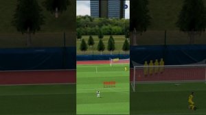 Играю в soccer star