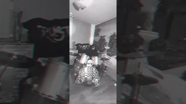 сегодня учу это потрясающее произведение для группы🤘
