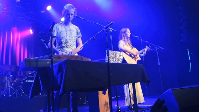 Iris Penning [2] (Tilburg, Popcentrum 013, 17-9-2017) смотреть онлайн