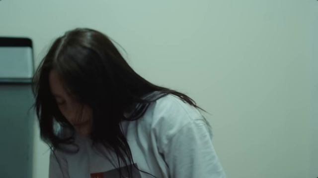 Billie Eilish - BIRDS OF A FEATHER (Official Music Video).