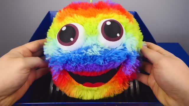 Лошадиная голова против измельчающей машины а также увидим  как поведут себя разноцветные яйца смотреть онлайн