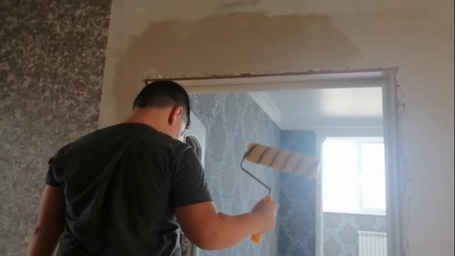 МИСТЕР ТАГИР. помогает папе клеить обои смотреть онлайн