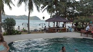 Весь день провели на пляже Thong Nai Pan Yai Beach и в отеле Longtail Beach Resort