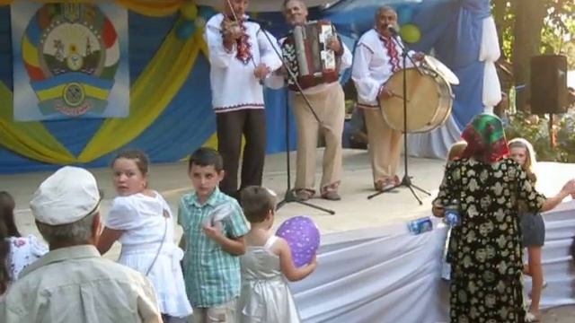 Закарпатье(народное гуляние) смотреть онлайн