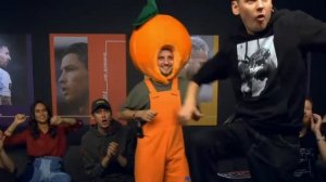 дима позов танцует в костюме мандарина под тиритиридам 1 час