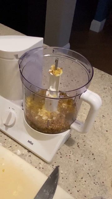 Poor Man's Pesto ... NO Pine Nuts #recipe #recipeoftheday #pesto смотреть онлайн