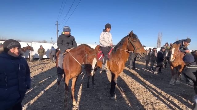 ОЙ-БООЙ! Мынаке сонун БАЗАР ~ ПОЗИТИВ жашайлы ~ КАМЧЫ жасаган бала, ТОН кийген АКСАКАЛ ачты смотреть онлайн