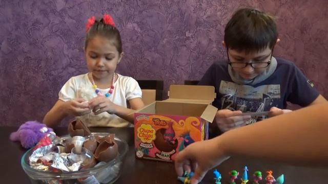 TROLLS Chupa Chups toys SURPRISES!!! ТРОЛЛИ Чупа Чупс Шоколадные сюрпризы с игрушками смотреть онлайн