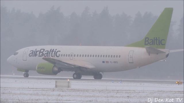 Riga airport Snow Plane Spotting 2019 смотреть онлайн