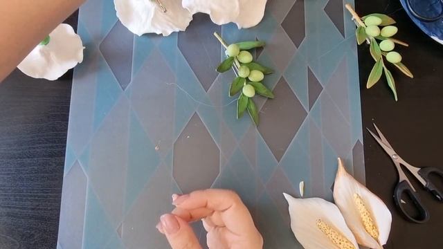 Закрепляем булавочку на брошь. Лепим брошь. #handmade #зефирнаяфлористика #лепкаизглины
