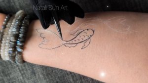 Рисуем временное тату "Рыбки Инь Янь" джагуа гелем🔥#релакс #временноетату #джагуагель #арт #джагуа