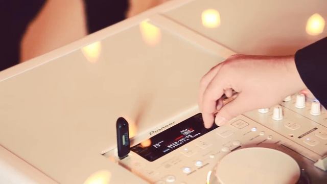 Distillery District Wedding Open House - Music by Michael Coombs смотреть онлайн