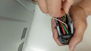 Как достать пин с разъема abs авто kia ceed 2013 года!