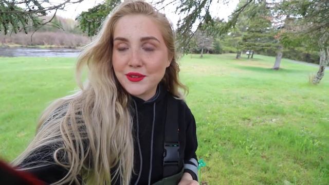 🌲 EATING PINECONES? 🤮 alexis nikole made me do it.. смотреть онлайн