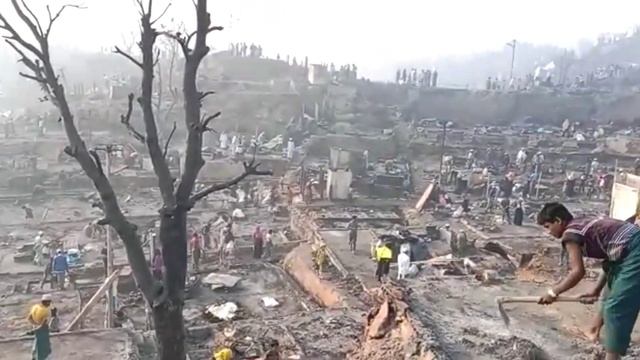 Many Refugees Lost Shelters at Balukhali-2, Camp-11, Rohingya Best Tarana By Kawal Lalu смотреть онлайн