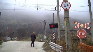 Spoorwegovergang Zheleznica (Железница) (BG) // Railroad crossing // Железопътен прелез