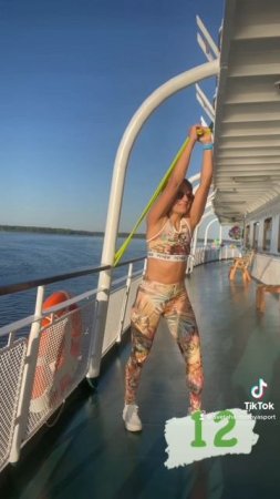 Зарядка в путешествии на теплоходе!