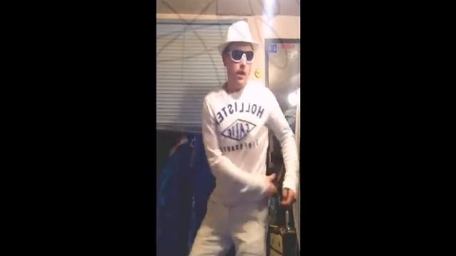 Labyrinth Earthquake Remix DJ McNasty смотреть онлайн