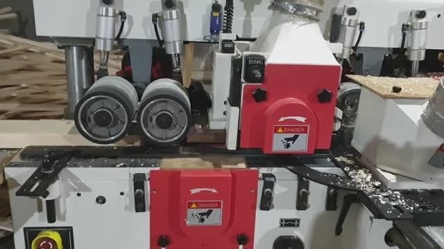 Четырехсторонний станок PLANEX 521SAW по дереву с пильником для производства бруска щита мебельного