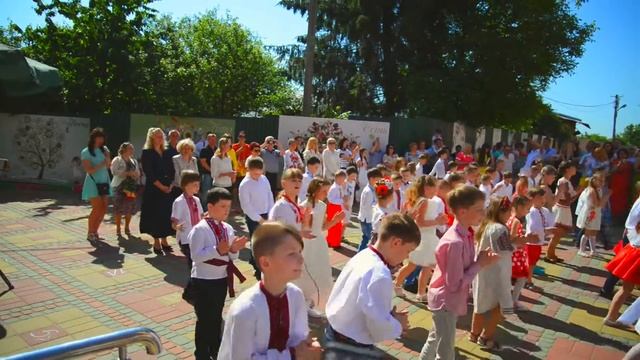 Останній дзвоник Дивосвіт. смотреть онлайн