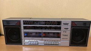 Sharp Gf-560 слушаем смотрим