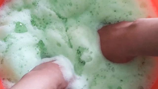 Johnson's Pine🌲😊 #Satisfying#ASMR#Sponge смотреть онлайн