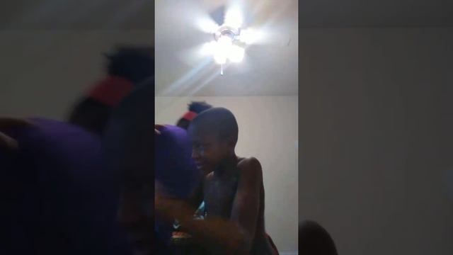 He pushed me off the bed смотреть онлайн