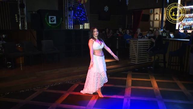 Olga Almog Bellydancer Batwanes beek смотреть онлайн