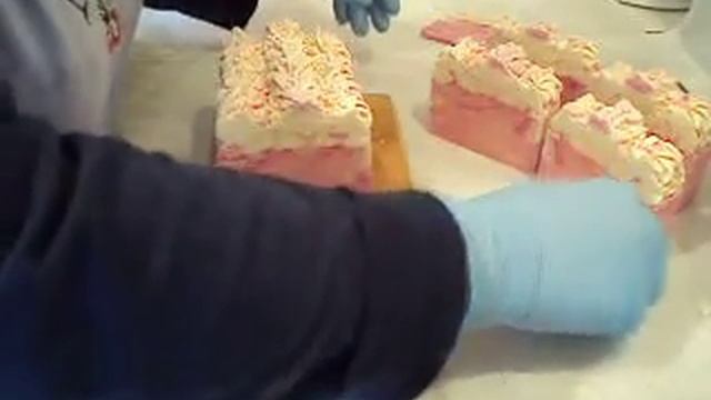 Cutting Plumeria Soap смотреть онлайн
