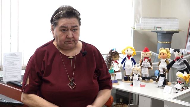 Школьная форма: история в куклах и поделках