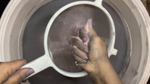 Asmr baking soda - soft and crunchy -satisfying