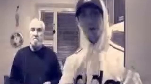 Отец и его сын читают реп смотреть онлайн