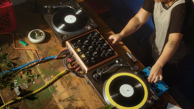 Dubby Electronica Deep Bass Dubstep Mix with Succubass