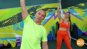 Наклоны с гантелей: укрепляем пресс! Доброе утро. Фрагмент выпуска от 19.02.2025