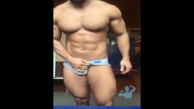 Hunk Show His whole Body on the Camera смотреть онлайн