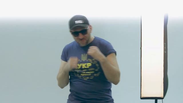 Гурт "Танок на майдані Конґо" в фотосесії для домену .УКР смотреть онлайн