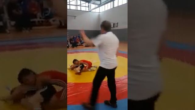 Асхаб и Аюб. Гойты Дрездон. Чечня(2) смотреть онлайн