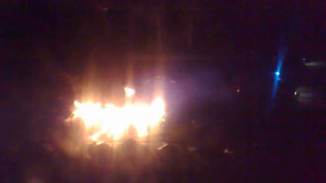 Пожар на автостоянке на Салтовке в Харькове 18.03.2011 смотреть онлайн