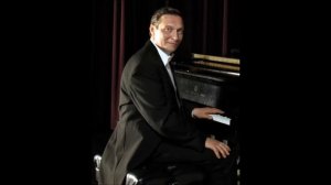 STRAUSS - TAUSIG    THE MOTH