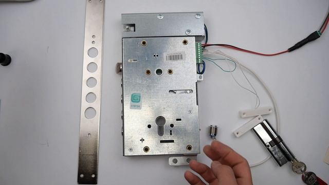 Замок на двери без нажимной гарнитуры ALABAY-LATCH 72.16-U смотреть онлайн