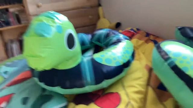 My Turtle split swim ring смотреть онлайн