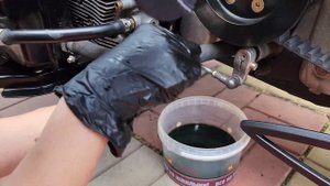 CAN-AM SPYDER RSS oil change