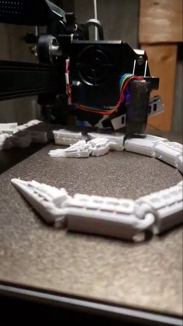 3D Printed Lizard смотреть онлайн