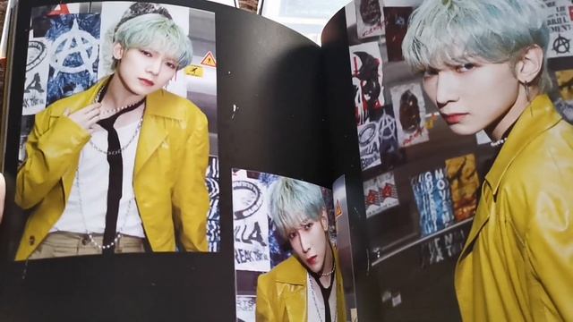 Распаковка сета альбомов\ Unboxing ATEEZ The World EP.1 : Movement смотреть онлайн