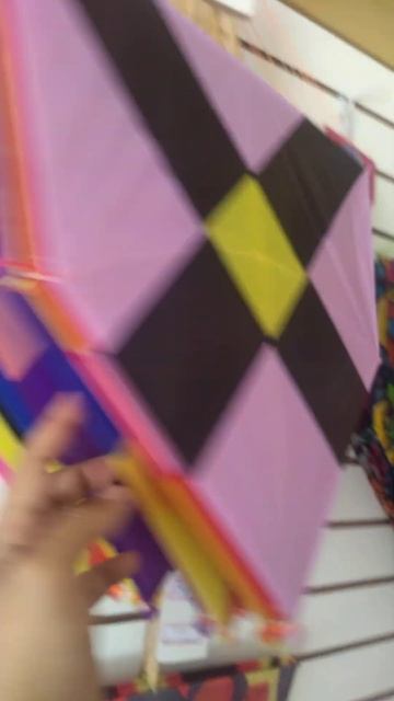 Loja atacado e varejo, tá tendo vários pacotes de pipas #shorts смотреть онлайн