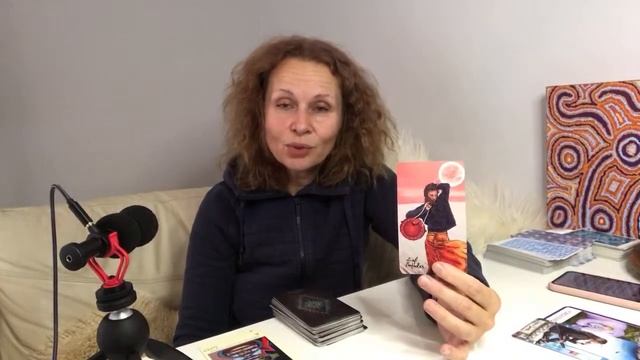 Таро «ВАШЕ БЛИЖАЙШЕЕ БУДУЩЕЕ» ➕ вопросы в СУПЕРЧАТЕ смотреть онлайн