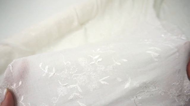 Вискоза с вышивкой молочная Артикул: R12328 смотреть онлайн