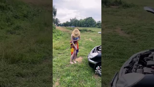 Прикол тик тока смешно и весело смотрите и ставьте лайки смотреть онлайн