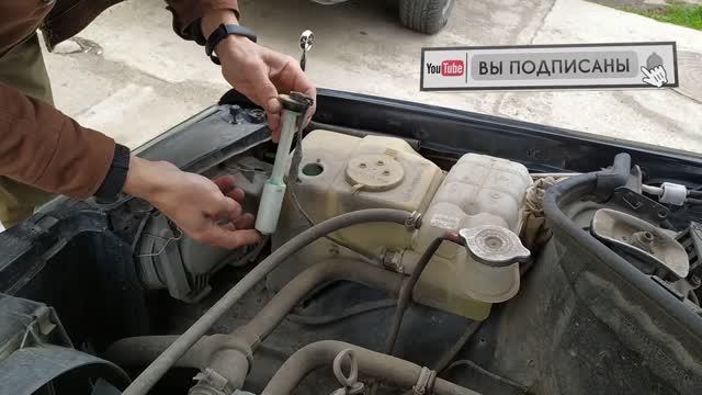 Датчик омывателя Мерседес. Решение проблемы. Washer fluid sensor смотреть онлайн